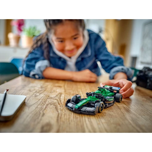 Kép 6/9 - LEGO® Speed Champions - Aston Martin Aramco F1® AMR24 versenyautó