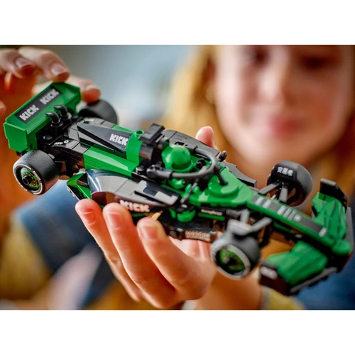 Kép 6/9 - LEGO® Speed Champions - KICK Sauber F1® Team C44 versenyautó