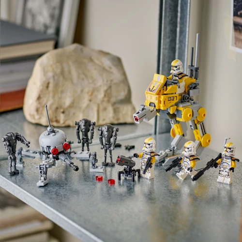 Kép 7/9 - LEGO® Star Wars™ - 327. klónkatonák harci csomag