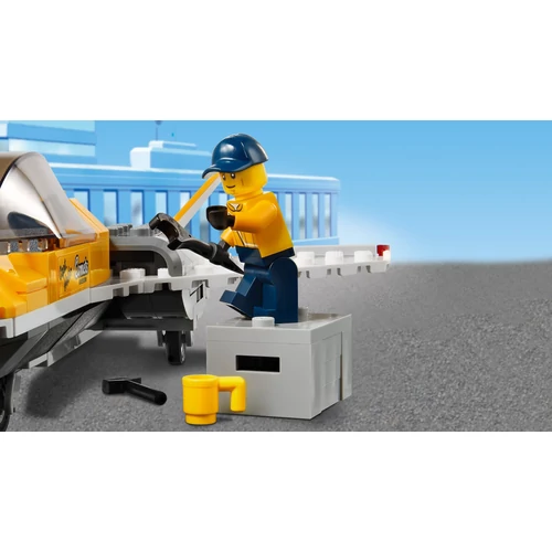 Kép 3/5 - LEGO® City - Műrepülő szállítóautó