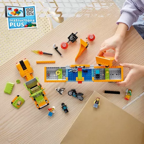 Kép 3/7 - LEGO® City - Kaszkadőr show teherautó