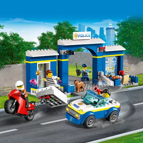 Kép 3/11 - LEGO® City - Hajsza a rendőrkapitányságon