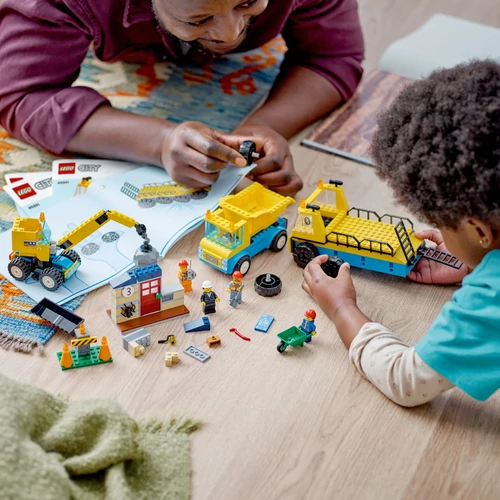 Kép 5/11 - LEGO® City - Építőipari teherautók és bontógolyós daru