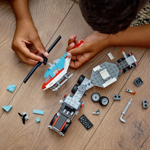 Kép 5/10 - LEGO® Creator - Platós teherautó és helikopter