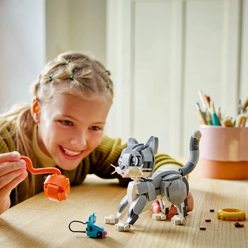 Kép 4/9 - LEGO® Creator - Játékos cica