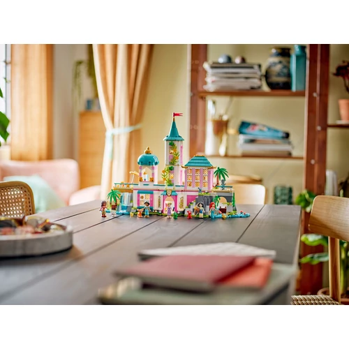 Kép 7/9 - LEGO®  Disney - Hercegnőkastély és a hercegnők állatkái