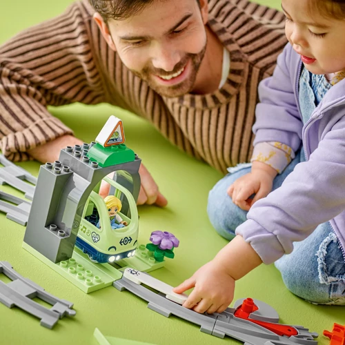 Kép 3/9 - LEGO® DUPLO Town - Vonatalagút és sínek kiegészítő szett