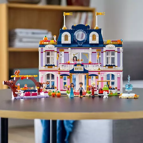 Kép 3/9 - LEGO® Friends - Heartlake City Grand Hotel