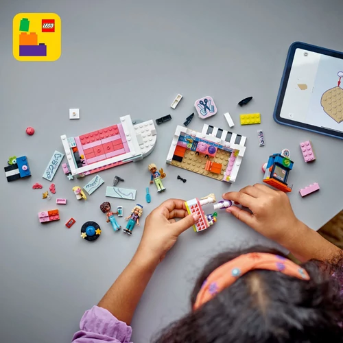 Kép 3/9 - LEGO® Friends - Fodrászat és fodrászkellékek boltja