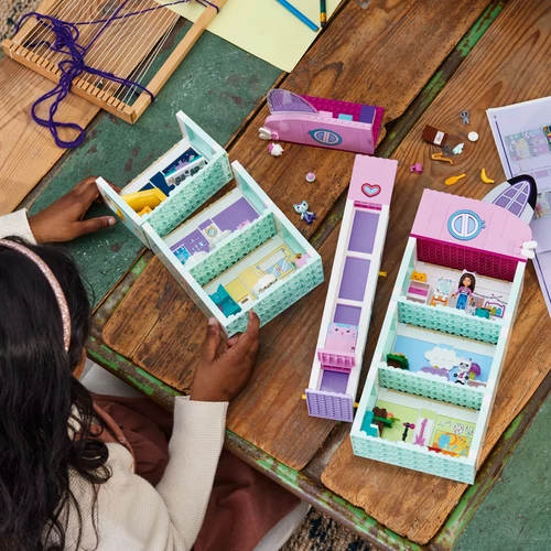 Kép 5/11 - LEGO® Gabby's Dollhouse - Gabby babaháza