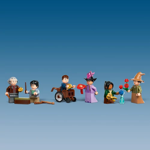 Kép 5/8 - LEGO® Harry Potter™ - Ollivander™ és Madam Malkin talárszabás