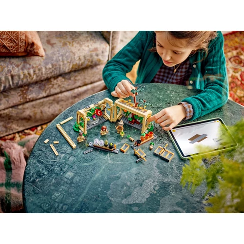 Kép 5/9 - LEGO® Harry Potter™ - Roxfort™ kastély: Gyógynövénytanóra