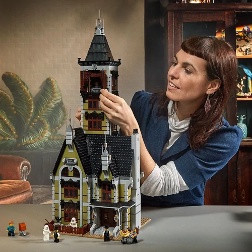 Kép 2/8 - LEGO® Creator Expert - Kísértetkastély
