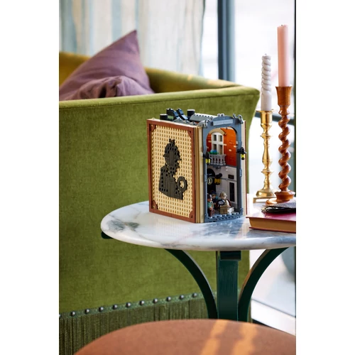 Kép 7/9 - LEGO® Icons - Könyvkuckó: Sherlock Holmes