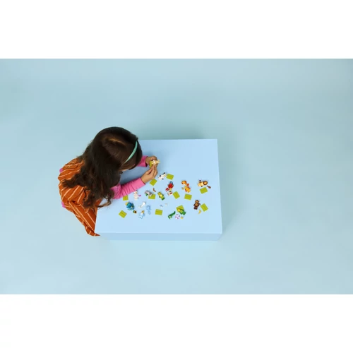 Kép 3/7 - LEGO® Minifigurák -  bolyhos macska jelmezt viselő minifigura