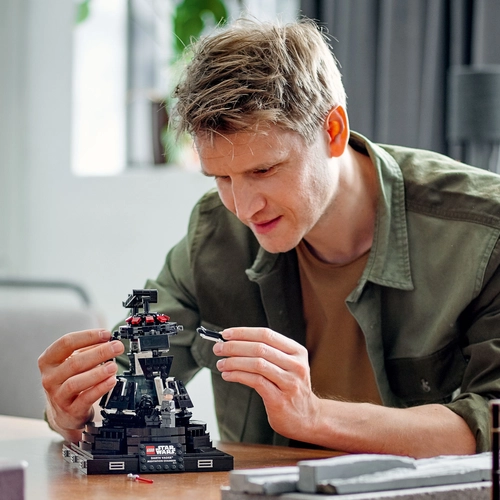 Kép 4/8 - LEGO® Star Wars™ - Darth Vader Meditációs kamrája