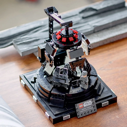 Kép 2/8 - LEGO® Star Wars™ - Darth Vader Meditációs kamrája