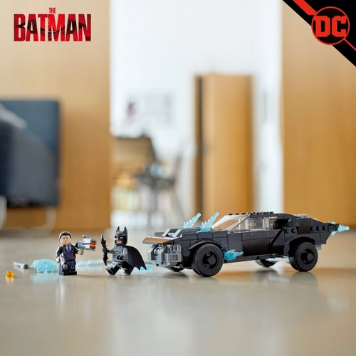 Kép 2/10 - LEGO® DC - Batmobile™: Penguin™ hajsz