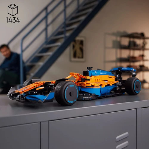 Kép 2/10 - LEGO® Technic - McLaren Formula 1™ versenyautó