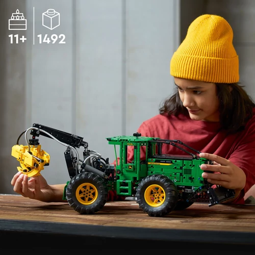 Kép 3/11 - LEGO® Technic - John Deere 948L II Skidder
