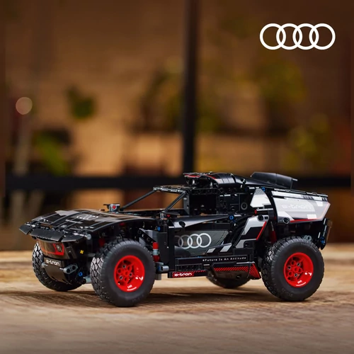 Kép 2/11 - LEGO® Technic - Audi RS Q e tron