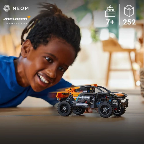 Kép 2/10 - LEGO® Technic - NEOM McLaren Extreme E Race Car