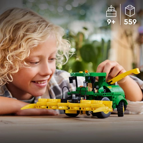 Kép 2/10 - LEGO® Technic - John Deere 9700 Forage Harvester