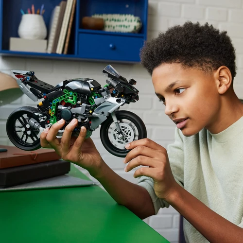 Kép 5/8 - LEGO® Technic - Kawasaki Ninja H2R motorkerékpár