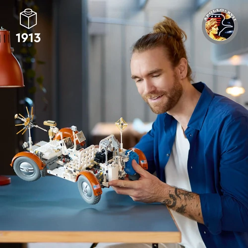 Kép 5/8 - LEGO® - Technic NASA Apollo holdjáró jármű